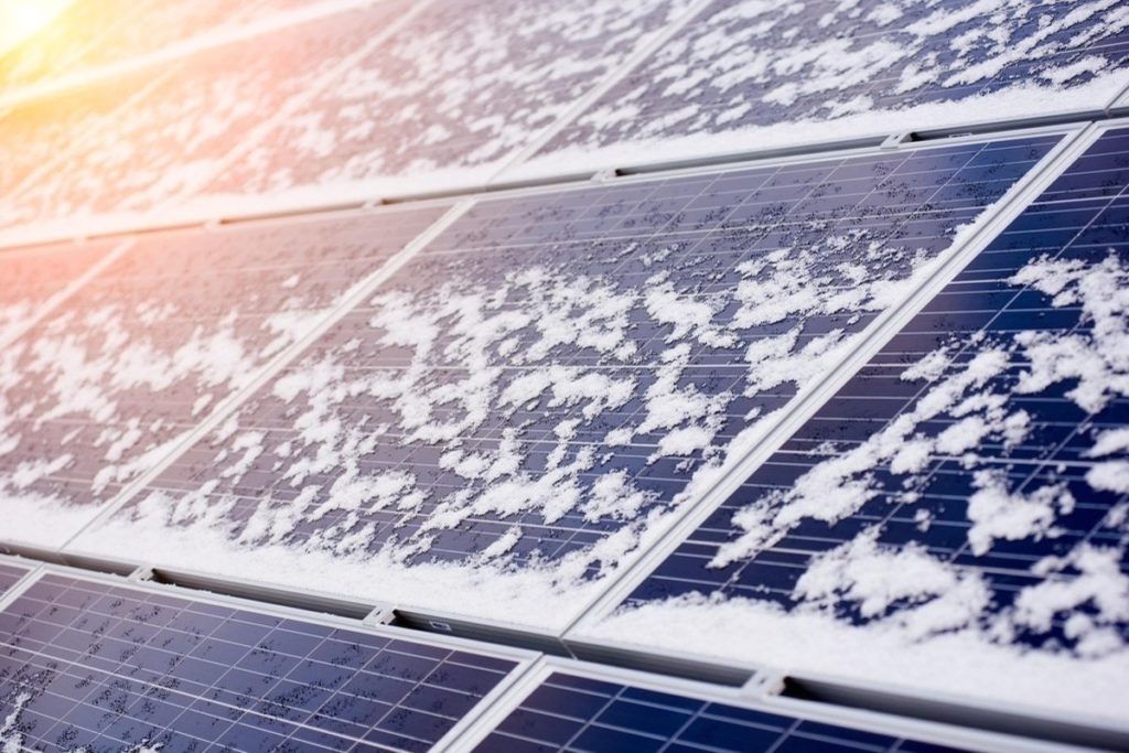 , Photovoltaics in winter